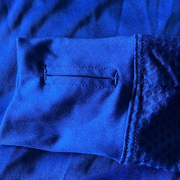 Lightweight running Nike long sleeve with hood - Picture 5 of 8